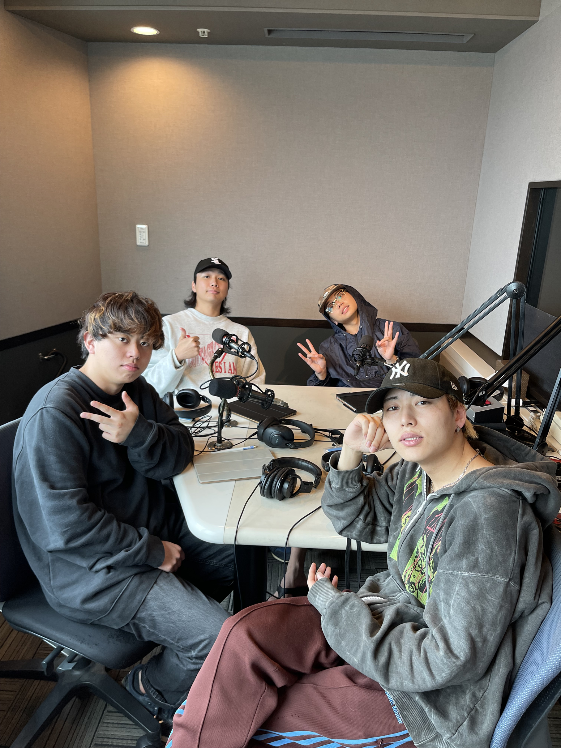 RedBull　palace カラビナ 最安値 RedBull palace カラビナ 最安値 2025年最新】Palace Skateboards